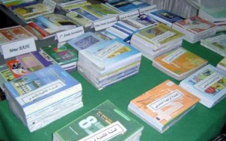 أمزازي يأذن بطبع مقررات الموسم الدراسي المقبل