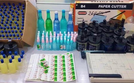 فاس : توقيف أربعة أشخاص يصنعون مواد مطهرة مضرة بالصحة