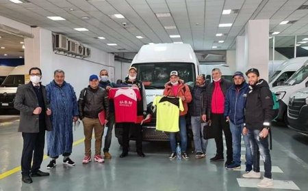 حافلات صغيرة ورواتب قارة للاعبات و المدربات لتشجيع كرة القدم النسوية