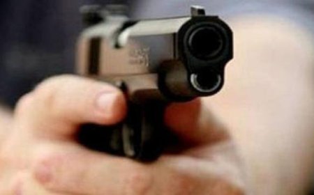 العيون.. شرطي يستعمل سلاحه الوظيفي لتوقيف سائق سيارة جانح