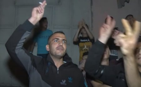 نزوح العديد من العائلات الفلسطينية من المناطق الحدودية جراء القصف الإسرائيلي