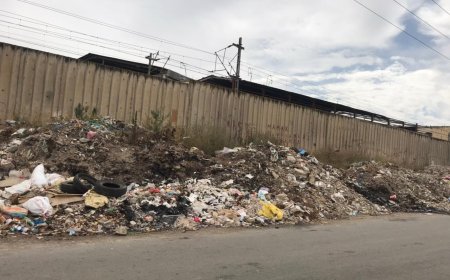 سكان حي الوحدة ببنسودة يشتكون من تراكم الأزبال.. ويطالبون برفع الضرر
