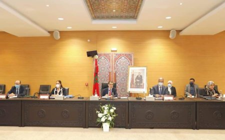 رئيس الحكومة يترأس اجتماع مجلس الرقابة واجتماع الجمعية العامة العادية للشركة القابضة العمران