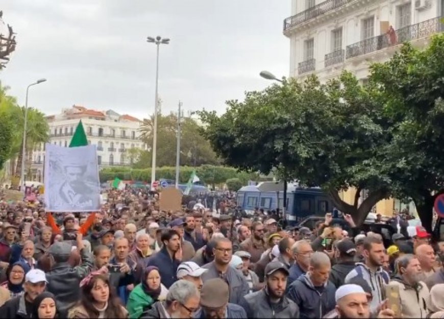الجزائر: تواصل الاحتجاجات المناهضة "للديكتاتورية" .. والرافضة للرئيس الجديد
