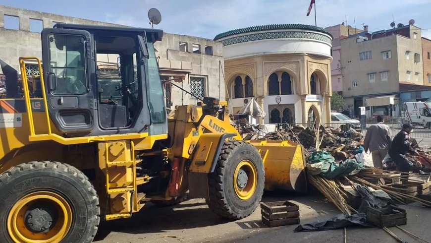 بمكناس .. هدم أكبر سوق عشوائي في برج مولاي عمر