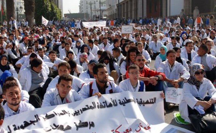حاملو الشهادات بعلنون عن خوض إضراب وطني ابتغاء تحقيق مطالبهم