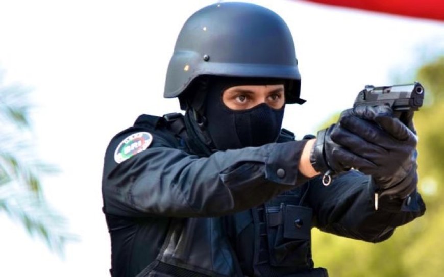 فاس.. ضابط شرطة يضطر لاستعمال سلاحه الوظيفي لتوقيف أشخاص عرضوا المواطنين وعناصر الشرطة لاعتداء جدي وخطير
