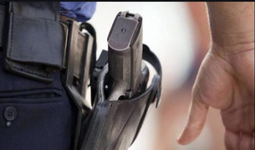 الريش .. مقدم شرطة يضطر لاستعمال سلاحه الوظيفي لتوقيف شخص تظهر عليه علامات خلل عقلي هاجم دورية للأمن بواسطة السلاح الأبيض