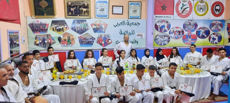 فاس .. جمعية العربي للكراطي تحتفي بطلاتها و أبطالها المتفوقين في امتحان اجتياز الحزام الأسود