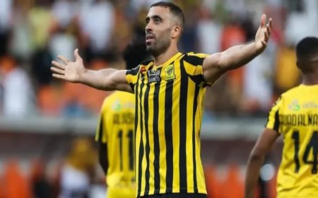 عبدالرزاق حمد الله يتعاقد مع هذا الفريق