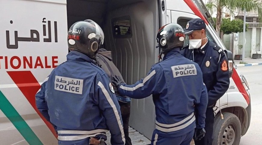 بني ملال..توقيف ثلاثة أشخاص هددوا شرطيا واستولوا على سيارته ومسدسه