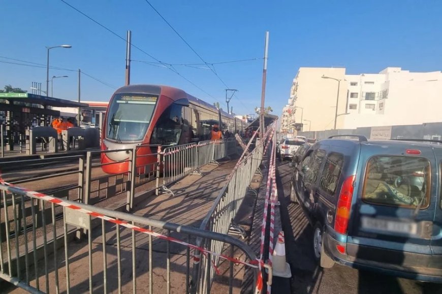 البيضاء ..اصطدام شاحنة بمحطة ترامواي بخلف قتيلان