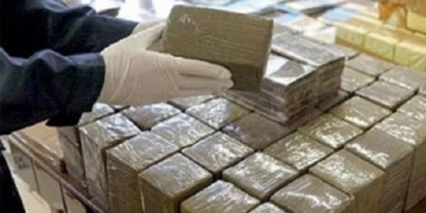 طنجة..اعتقال امرأة أجنبية حاولت تهريب كمية من مخدر الشيرا