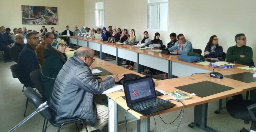 فاس..دورة تكوينية في تبسيط العلوم الفيزيائية لفائدة الأطر التربوية