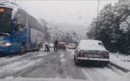 وزارة التجهيز تدعو مستعملي الطريق إلى توخي الحيطة والحذر خلال تنقلاتهم