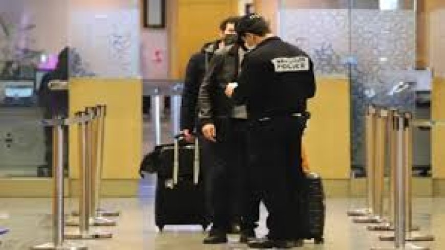 مراكش.. توقيف مواطن فرنسي يشتبه في تورطه في قضية تتعلق بالتزوير واستعماله والتهريب الدولي