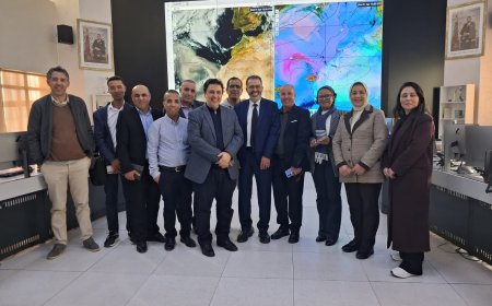 كلية الآداب ظهر المهراز في زيارة لمقر المديرية العامة للأرصاد الجوية