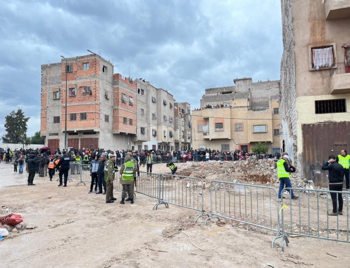 فاس..إيداع 8 أشخاص السجن ومتابعة 13 في حالة سراح في قضية انهيار عمارتين