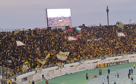 المغرب الفاسي يستقبل الرجاء الرياضي في غياب لأنصار الفريق الضيف