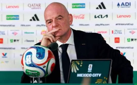 الاتحاد الأفريقي لكرة القدم يؤكد دعمه للإصلاحات ويشيد بسحب مشروع "فيفا فورورد إنتربرايز"