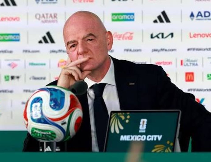 الاتحاد الأفريقي لكرة القدم يؤكد دعمه للإصلاحات ويشيد بسحب مشروع "فيفا فورورد إنتربرايز"