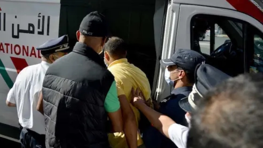 العيون.. توقيف شخصين للاشتباه في تورطهما في سرقة هواتف بالنشل