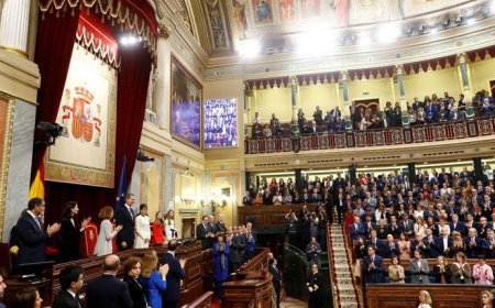 مشروع جنسية الصحراويين يسقط مع حل البرلمان الإسباني