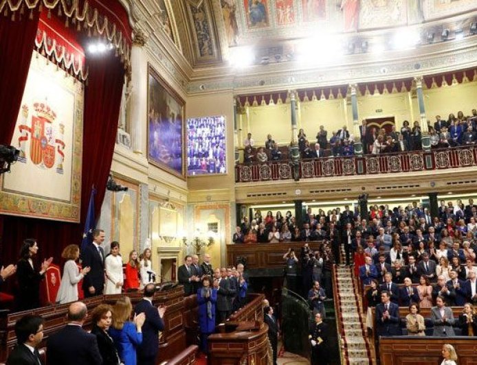 مشروع جنسية الصحراويين يسقط مع حل البرلمان الإسباني