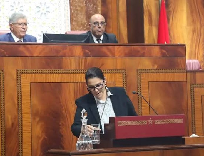 الحكومة تتجه لرفع الدعم الاجتماعي المباشر إلى 1000 درهم شهرياً في أفق 2031