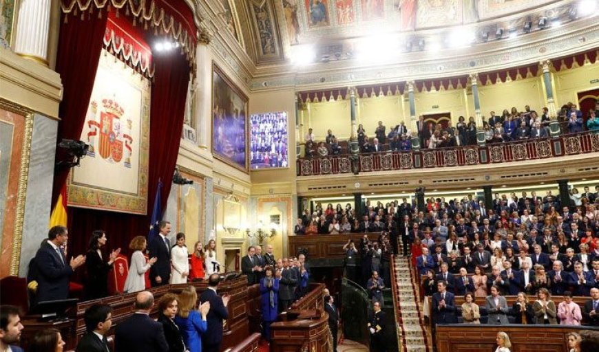 مشروع جنسية الصحراويين يسقط مع حل البرلمان الإسباني
